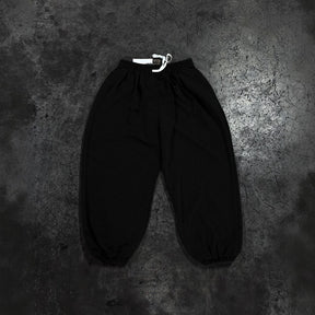 Loose casual wide-leg trousers and high-waisted trousers