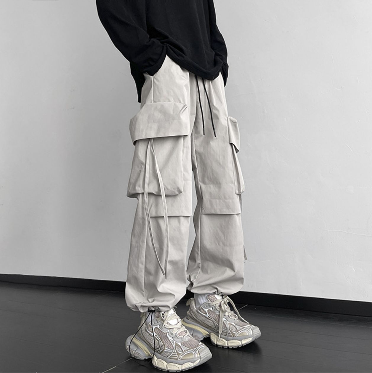 VIBE outdoor functional loose-fitting cargo pants with cuffed ankles