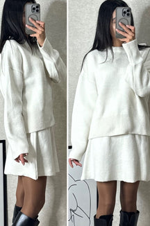 Knitted skirt suit（Top + skirt）